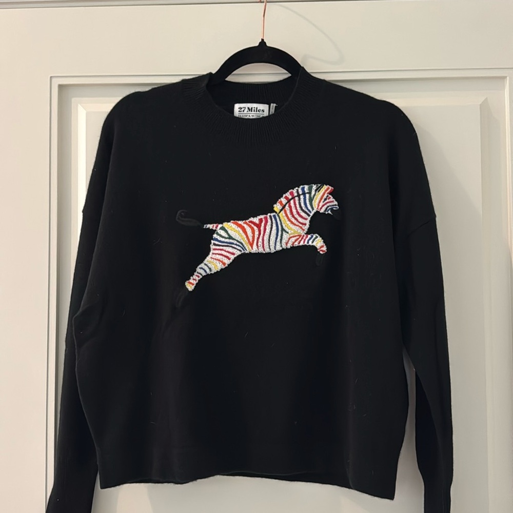 Black cashmere size small 27 Miles sweater